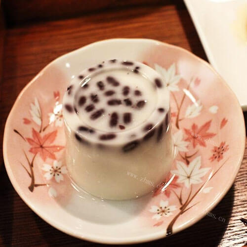 好吃的红豆椰奶糕