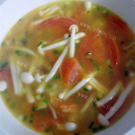 美味的番茄白玉菇汤