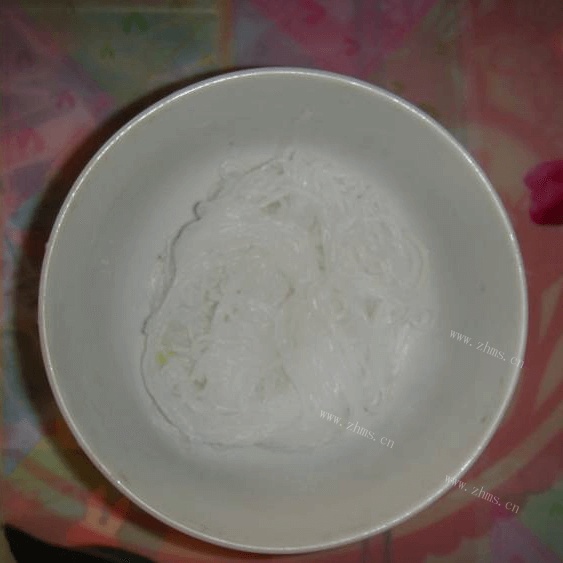 自制酸菜馅水饺做法图解6)