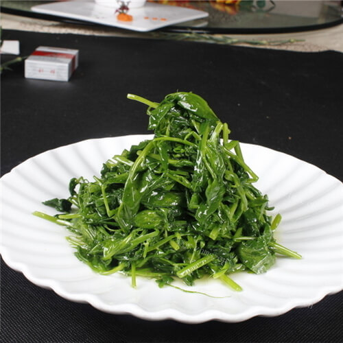 家常版清炒豌豆苗
