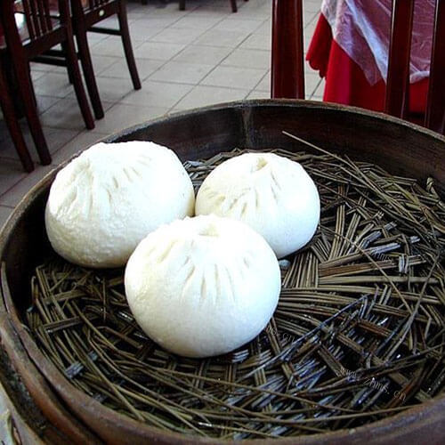 美味的火龙果皮笋丁包