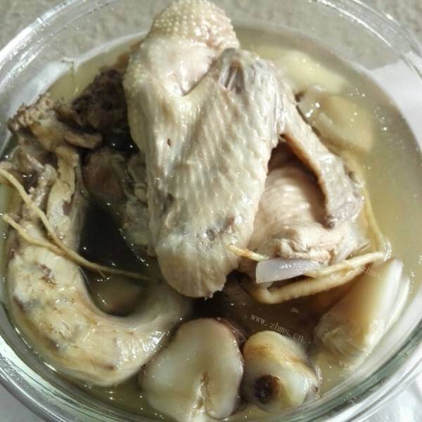 美味的花菇煲鸡汤