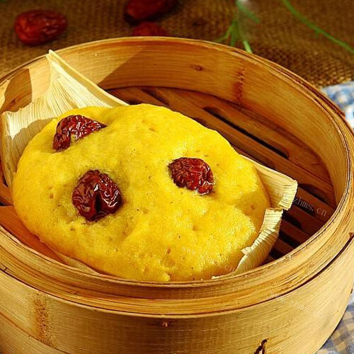 粗粮玉米面蒸枣馍馍