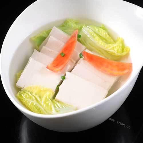 营养鱼头西红柿豆腐汤