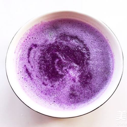 美味的番茄紫甘蓝鱼泥