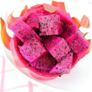 酸甜山楂泡火龙果 