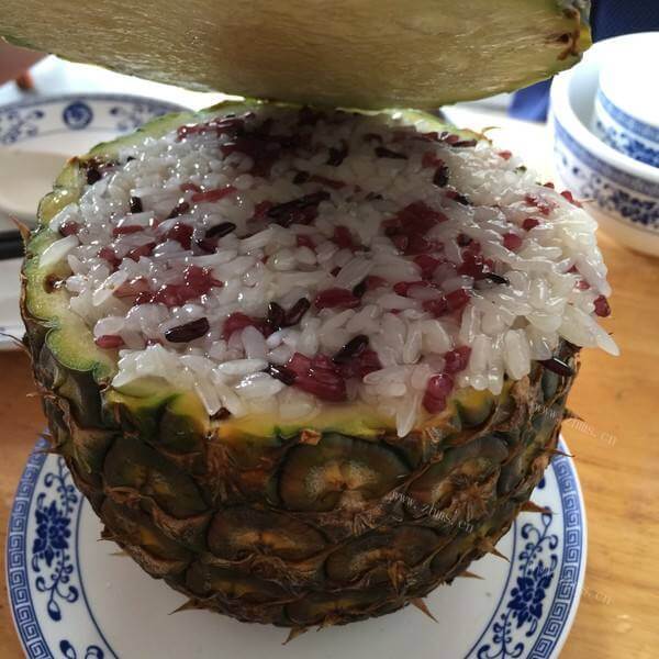 自制孜然牛肉菠萝饭