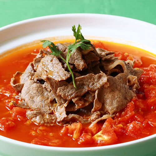 美味的西红柿炖牛肉末 