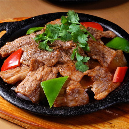 美味的铁板五花肉