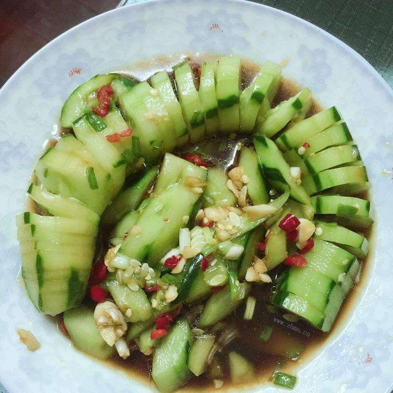 美味的傣味凉拌黄瓜