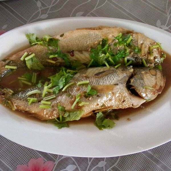 好吃的家焖小嘴鱼