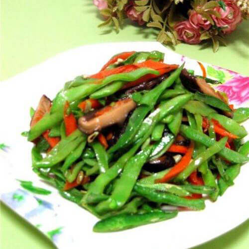 好吃的扁豆香菇腊肉