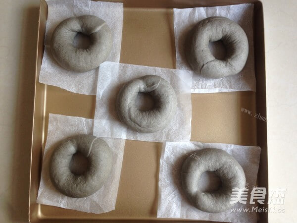 美味的黑贝果 做法图解4)