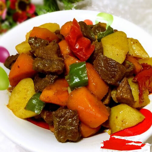 辣辣的咖喱牛肉烧土豆
