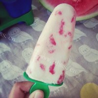 自制西瓜酸奶冰棒