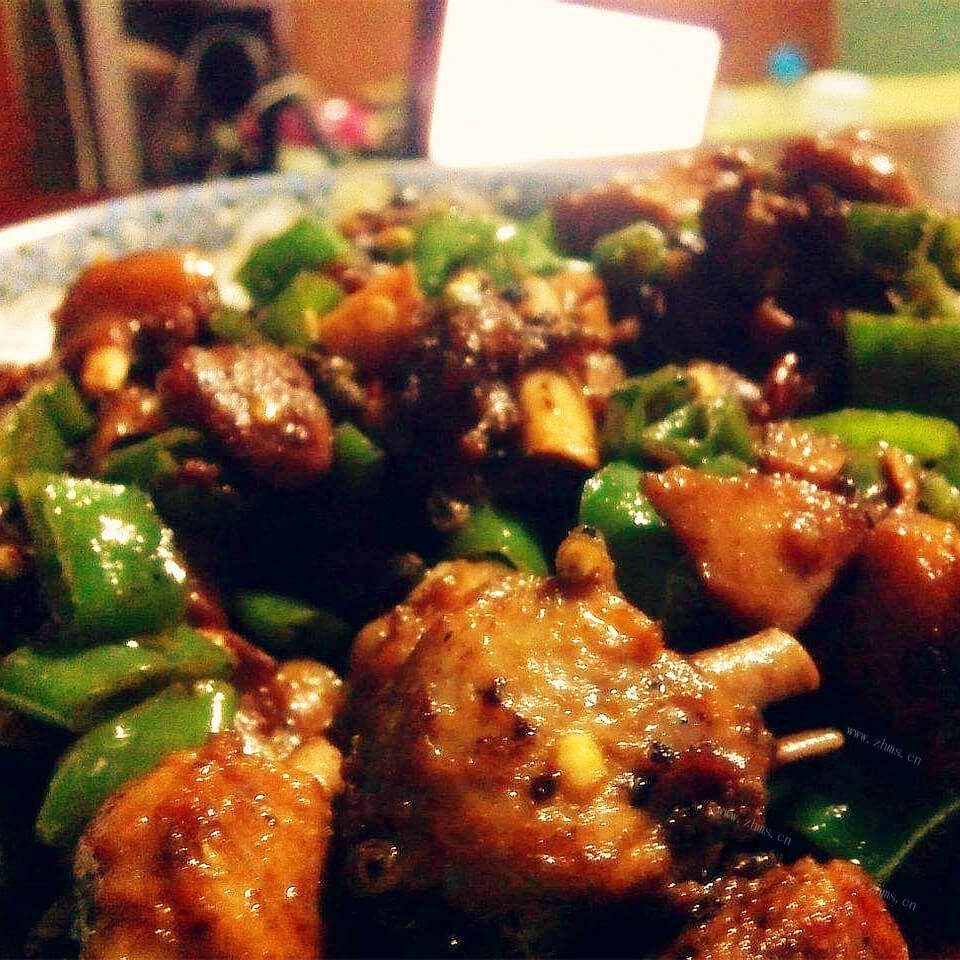 美味的莲藕干煸鸭