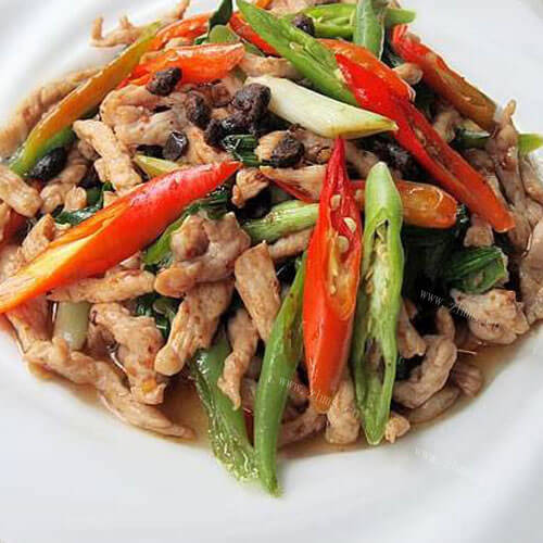 美味的双椒炒肉碎