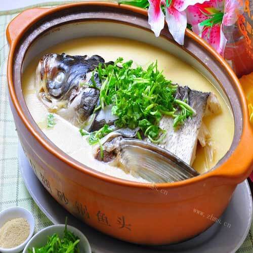 清炖花鲢鱼头