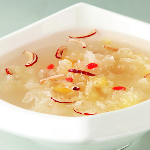 美味的菠萝甜汤