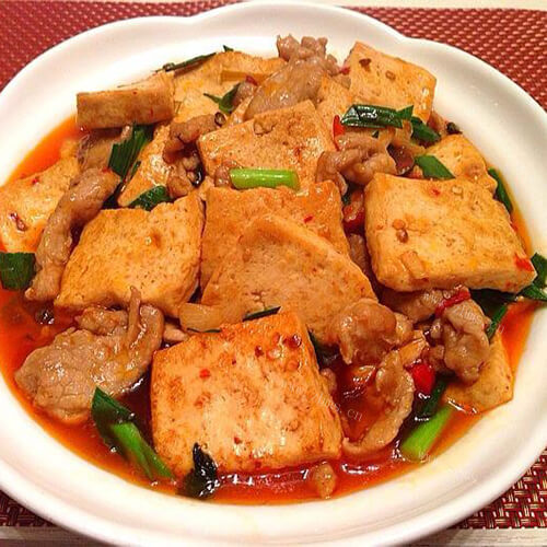 美味的川湘味家常豆腐