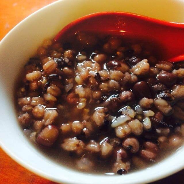 营养红豆薏仁杂粮粥