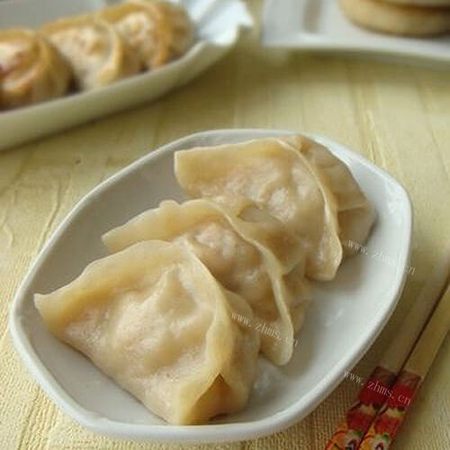 好吃酸菜肉蒸饺