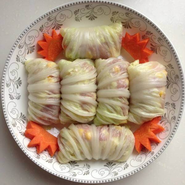 淡雅的翡翠肉糜卷