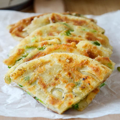 好吃的烫面椒盐葱油饼