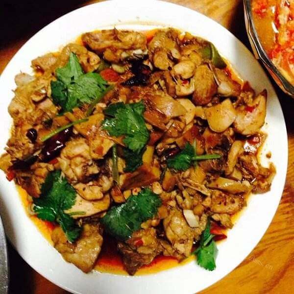 香滑红烧鸡腿蘑菇
