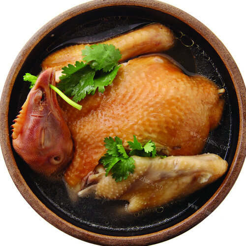 营养大蒜炖鸡