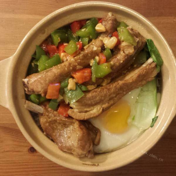 美味的豉椒排骨蒸饭