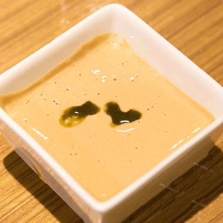 美味的韭黄芝麻酱