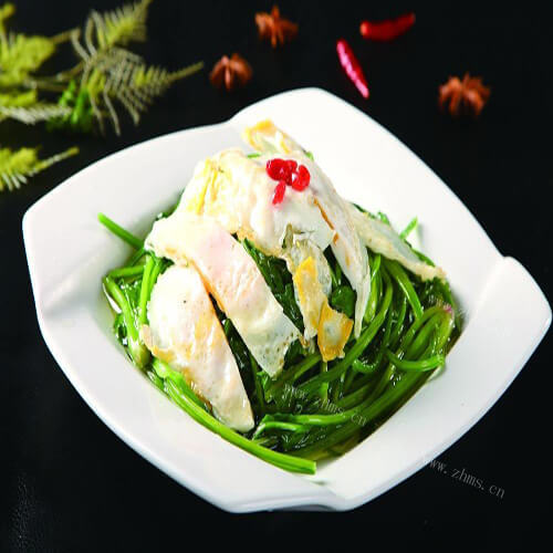 好吃的菠菜根炒银耳