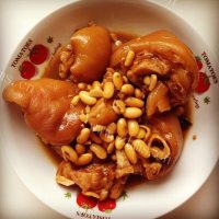 美味黄豆香菇焖猪蹄