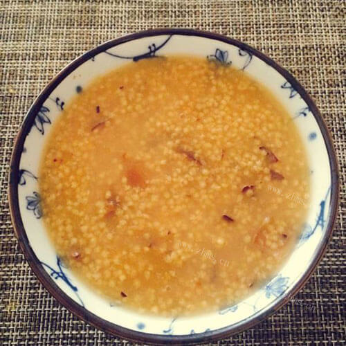 美味的红枣小米糊
