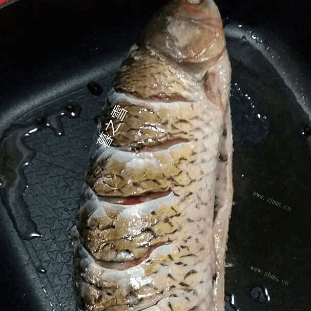 美味的香辣烤鱼做法图解1)