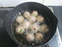 美味的香酥藕圆子做法图解7)