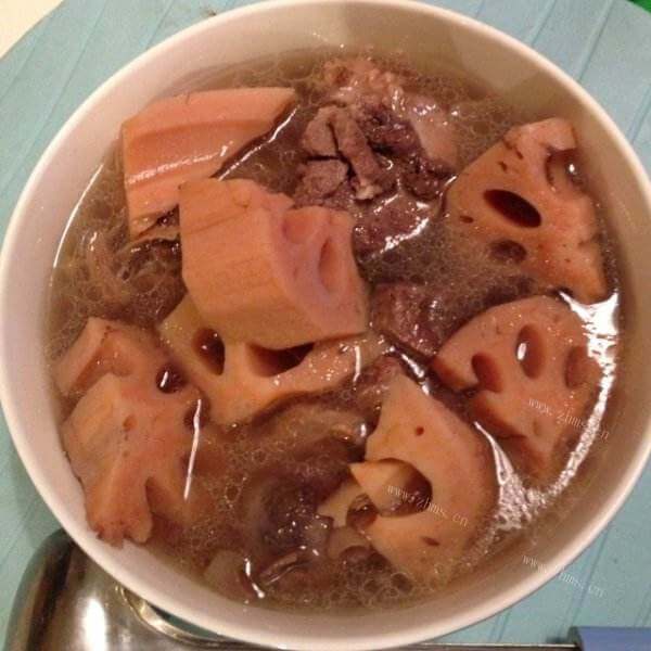 营养莲藕猪肉汤