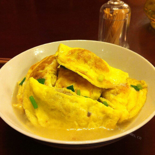 美味的南瓜鸡蛋水饺