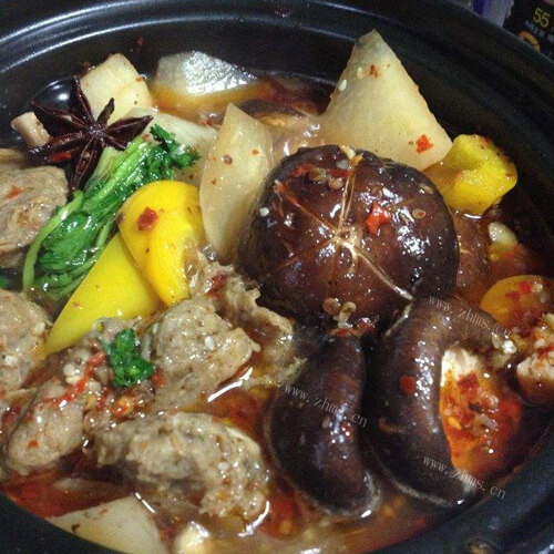 好吃的鱼汤肉丸炖萝卜