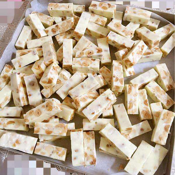 美味的榴莲味牛轧糖