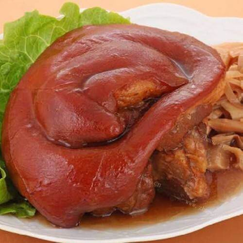 宴席卤水蹄膀 