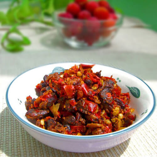 美味的黑豆豉炒尖椒