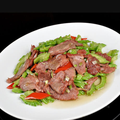 简简单单的苦瓜炒牛肉