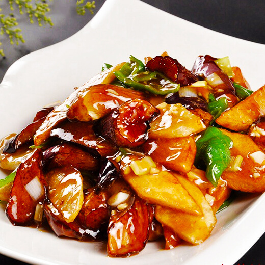 简单的土豆豆角炖肉片