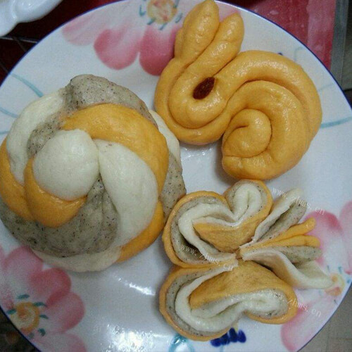 精致的玉米面小兔馒头