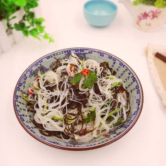 美味的柠香粉丝羊栖菜