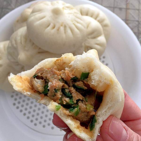 美味可口的三鲜小肉包