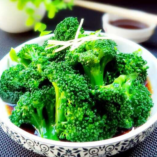 美味的热炒西蓝花
