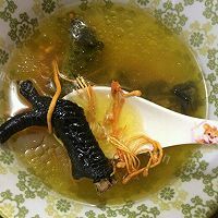 滋补的虫草花煲乌鸡汤做法图解4)